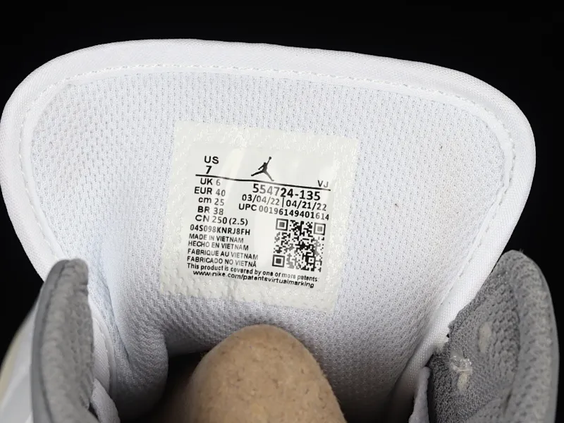 All categories Air Jordan Jordan series basketball shoes Air Jordan 1 Mid Air Jordan 1 Mid "Vintage Grey" AJ1 Joe 1 white gray first year China basketball shoes 554724-135